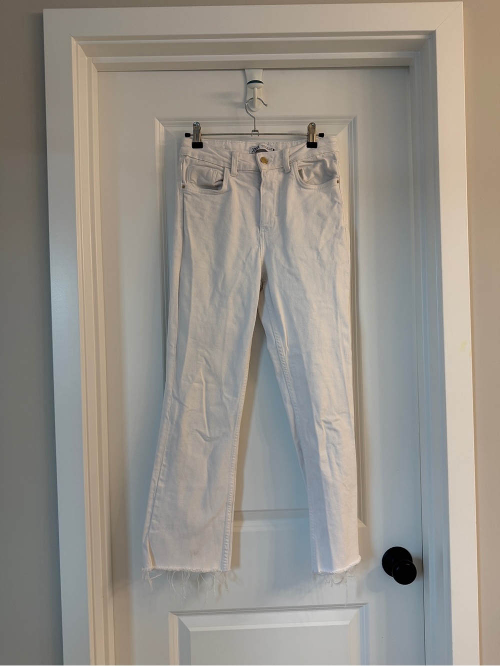 Zara White High Waisted Straight Leg Jeans